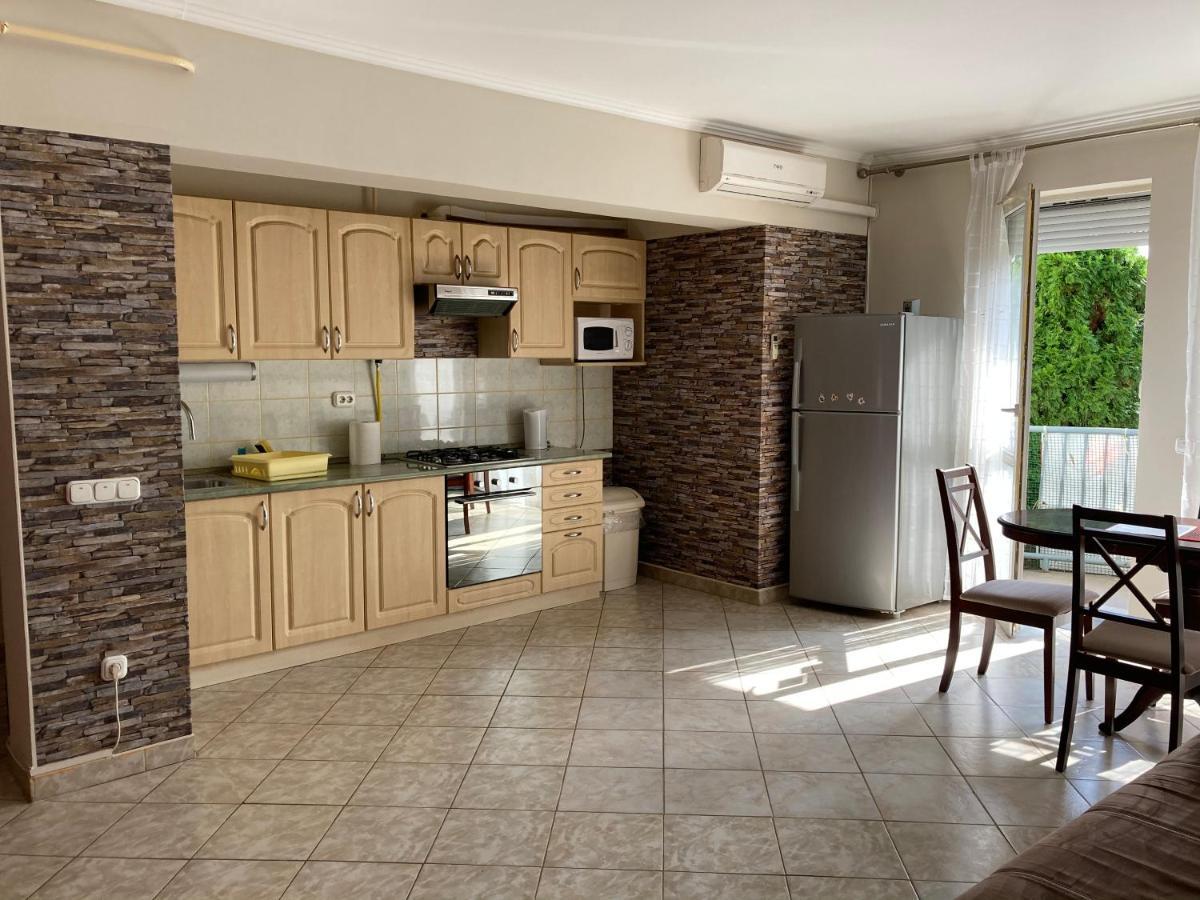 Kristaly Apartman Егер Екстериор снимка