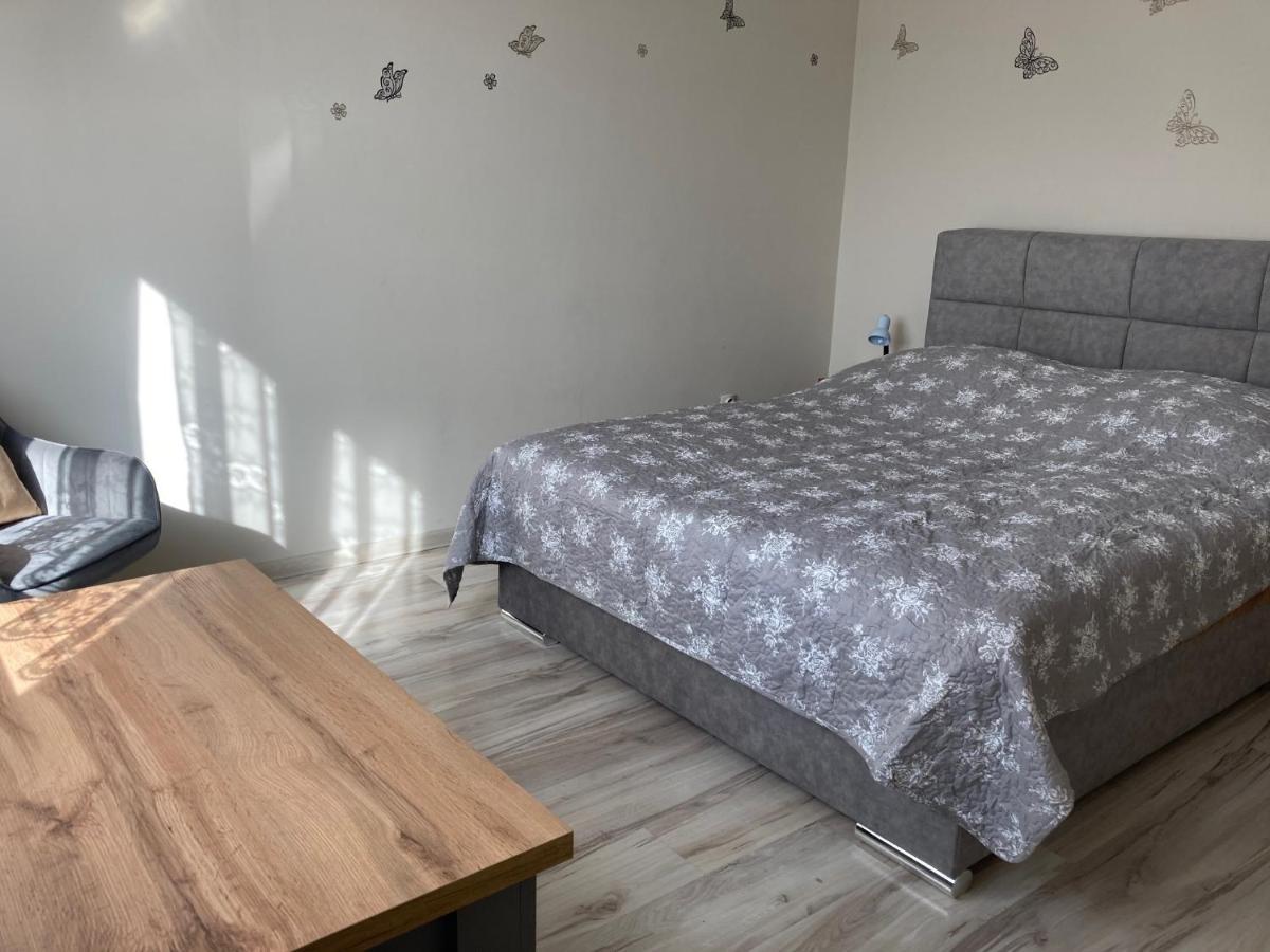 Kristaly Apartman Егер Екстериор снимка